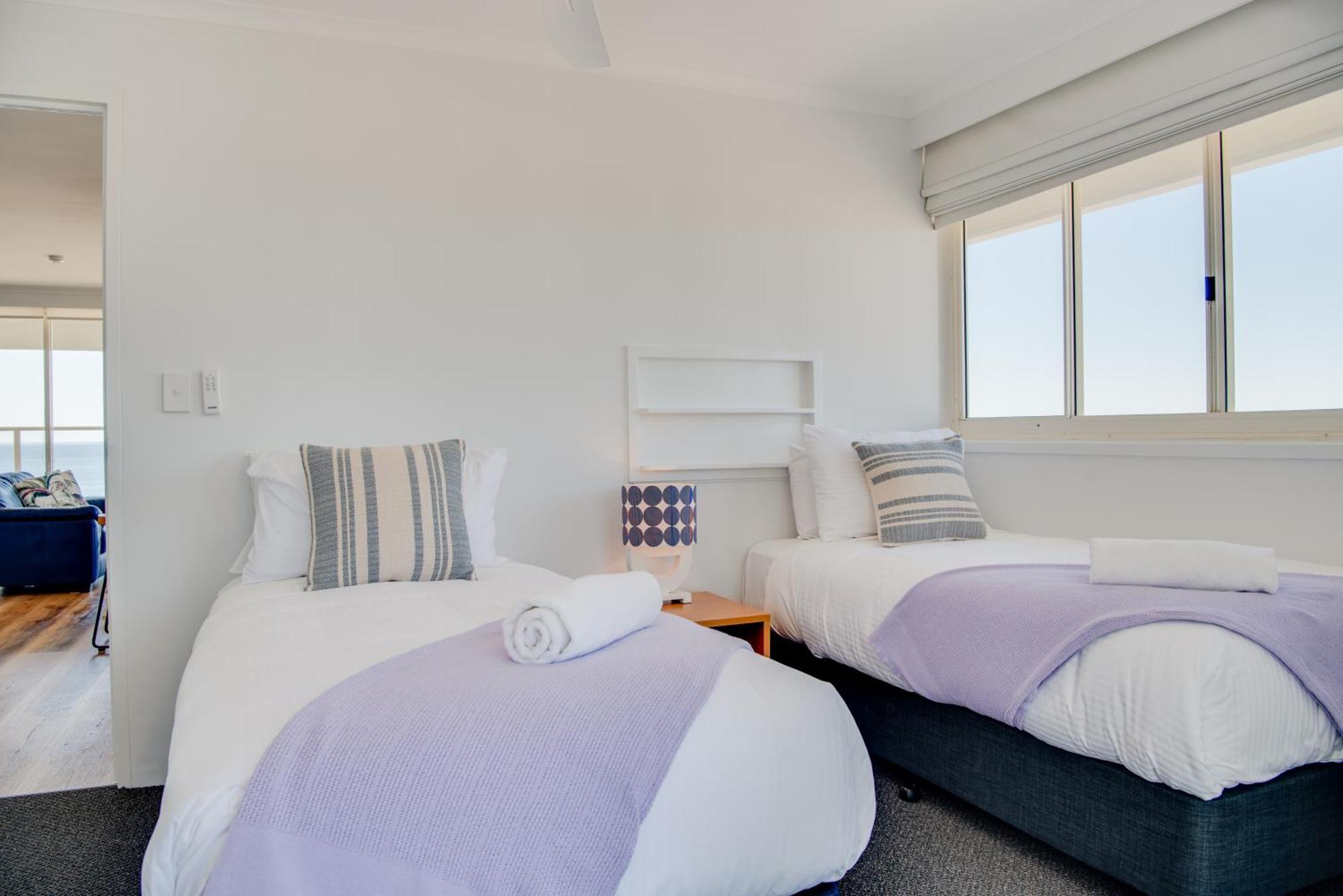 Viscount On The Beach Gold Coast Exterior photo